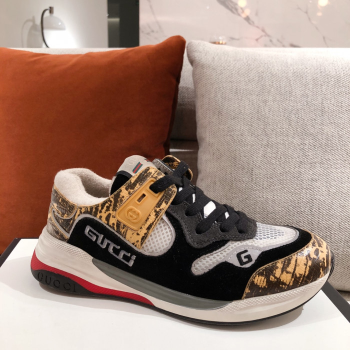 G*u*i mid sneaker