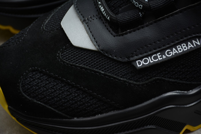 DG SNEAKER