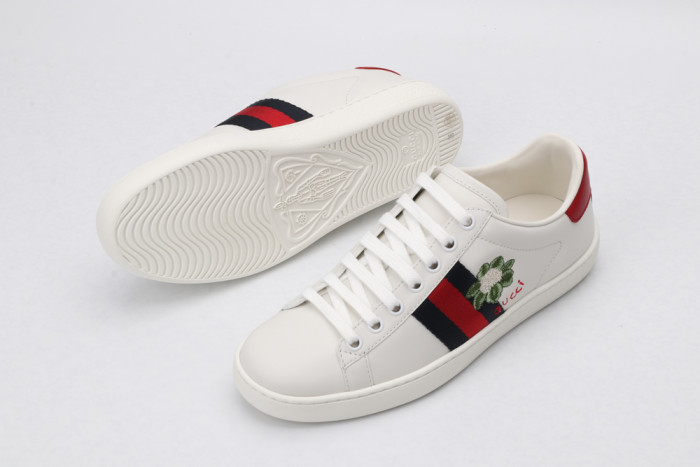 G*u*i low-top sneaker
