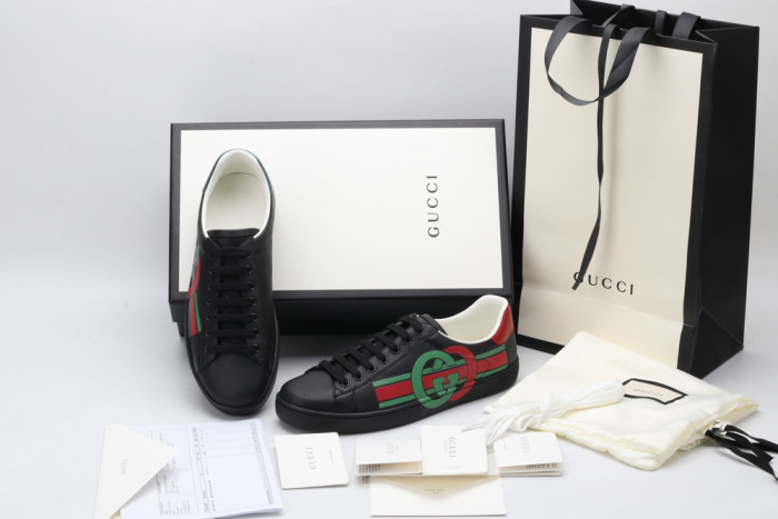 G*u*i low-top sneaker