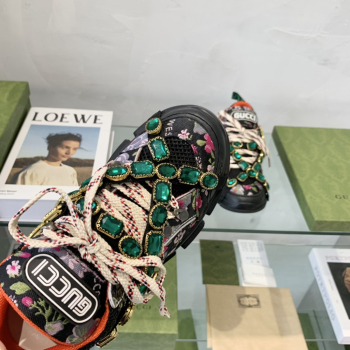 G*u*i sneaker