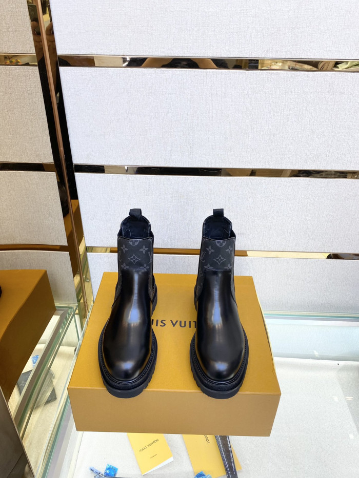 LOUS VUITO BOOTS