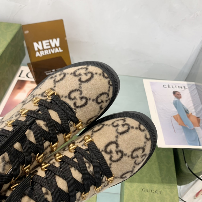 G*u*i boots