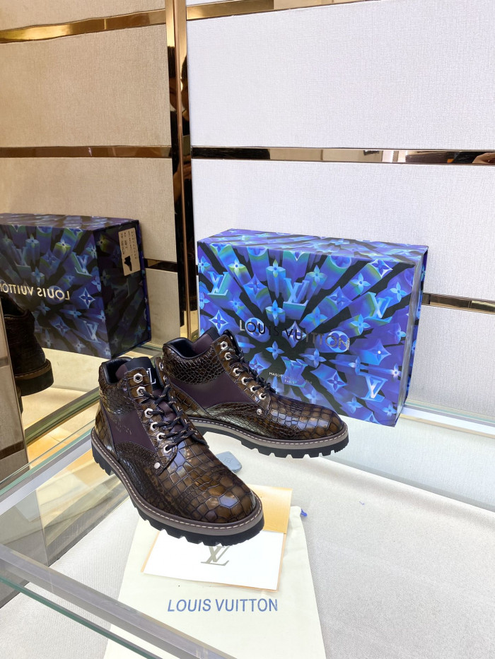 LOUS VUITO BOOTS
