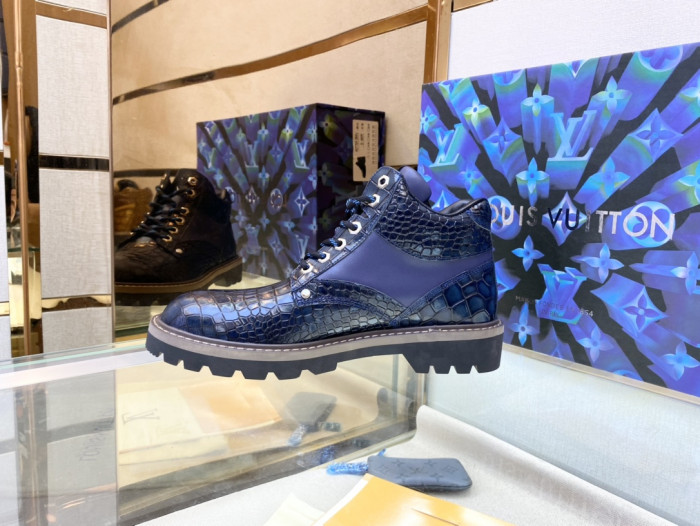 LOUS VUITO BOOTS