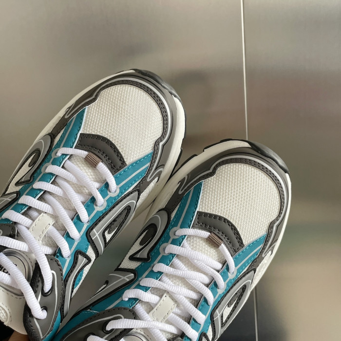 DR B30 Sneakers