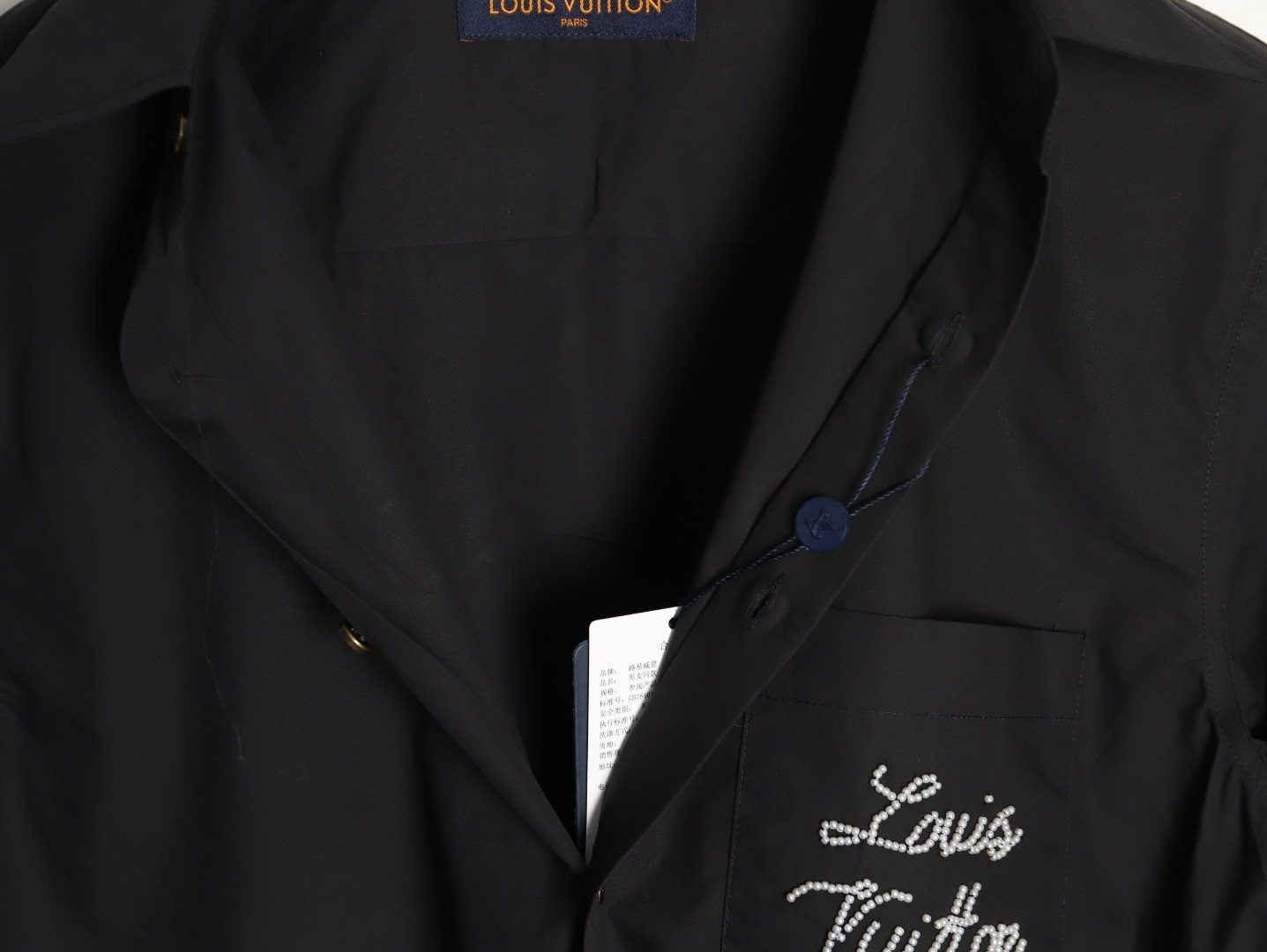 L0vis Vvtt0n Long-sleeved Shirts