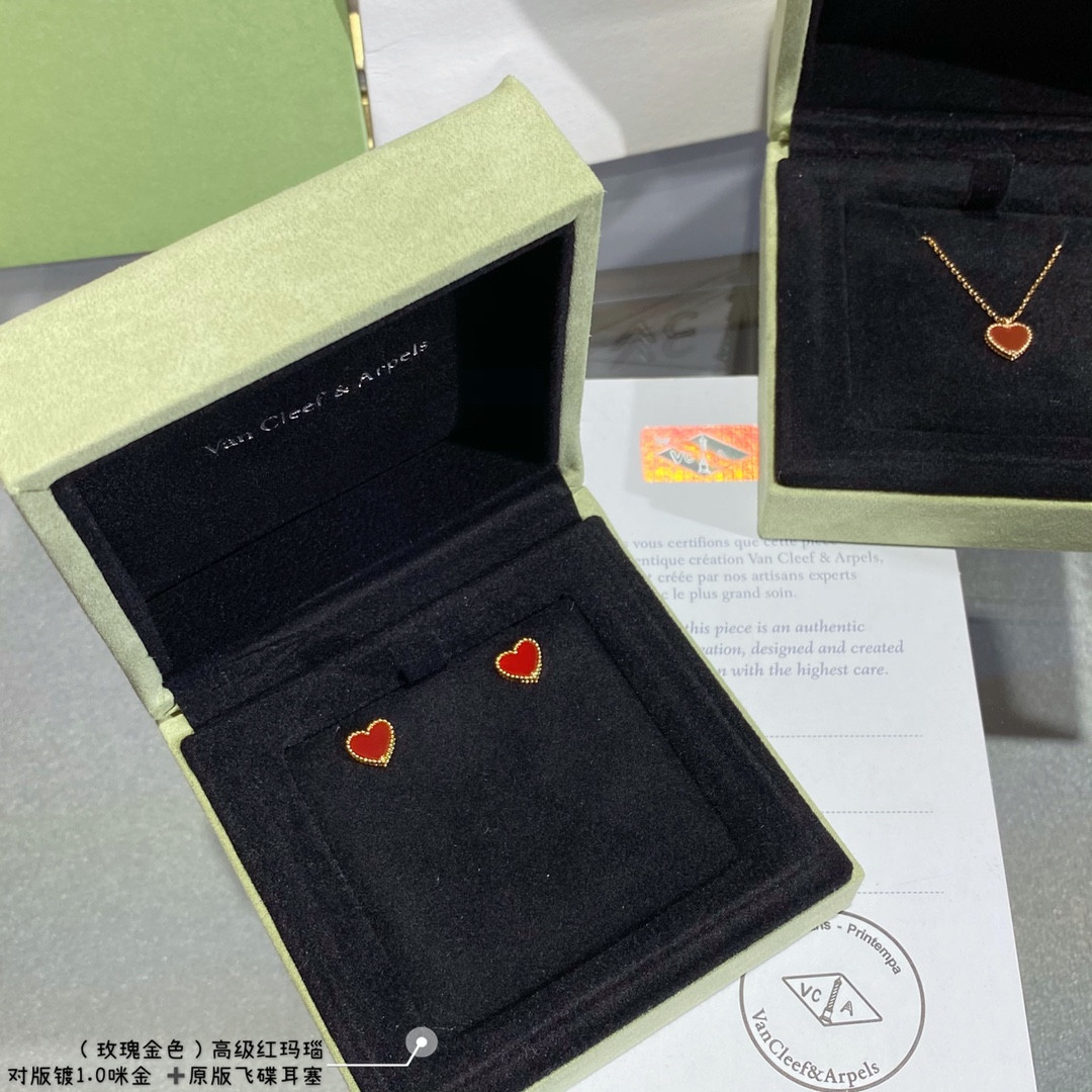 V*n Cl**f & Arpels Red Agate Heart-Shaped Love Earrings