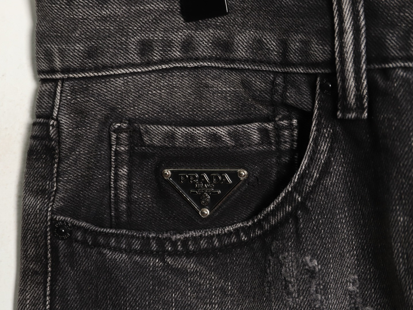 Pra*a Jeans
