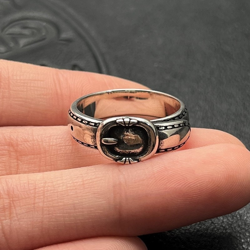 Ch*0me He**ts Ring