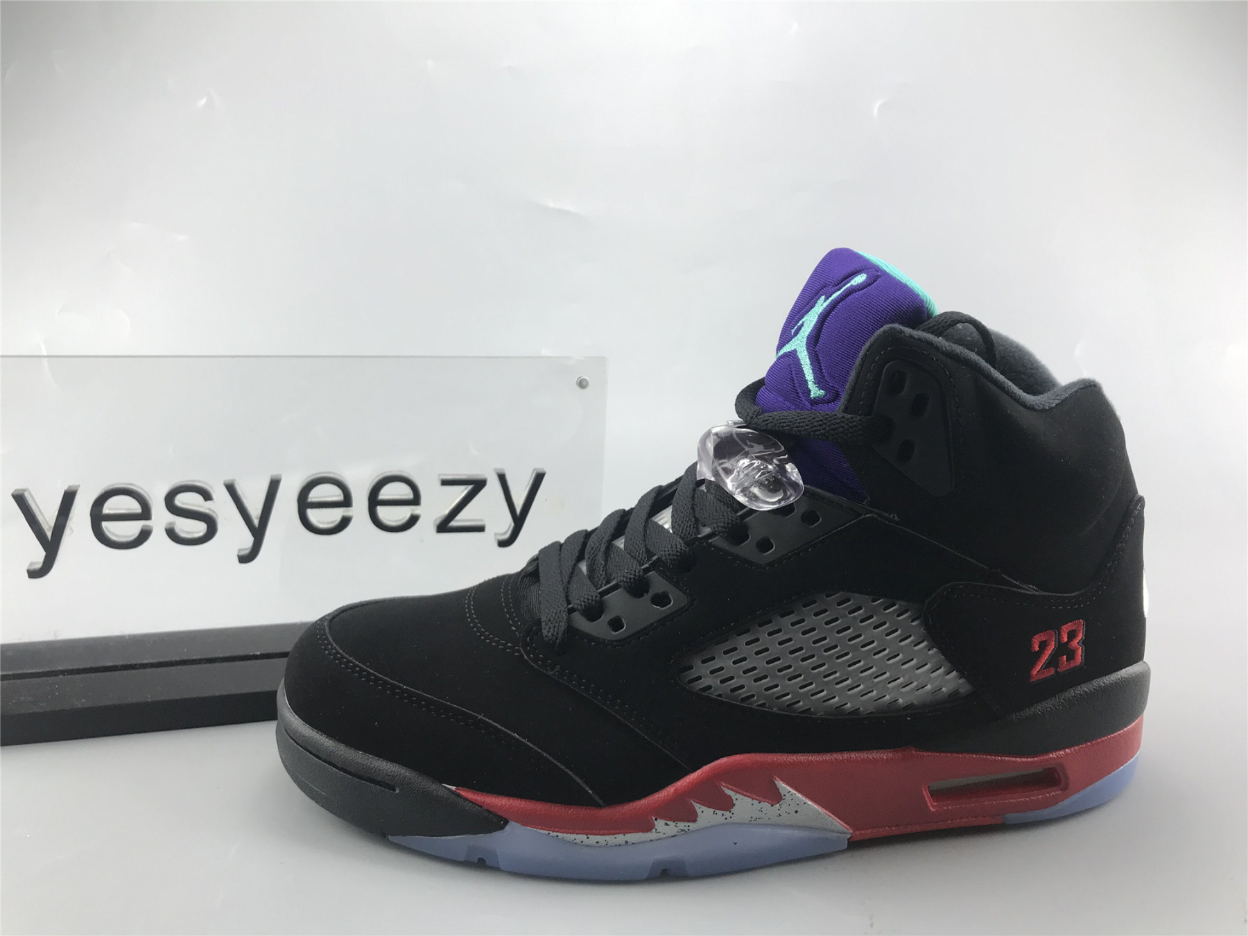 UA AIR JORDAN 5 RETRO "TOP 3"