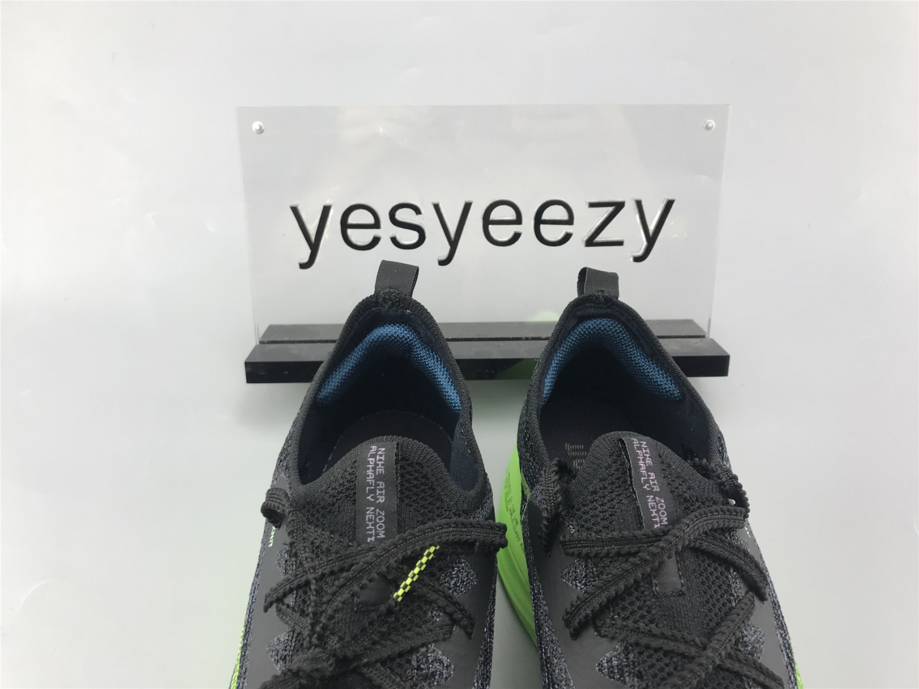 UA NIKE AIR ZOOM ALPHAFLY NEXT% BLACK ELECTRIC GREEN
