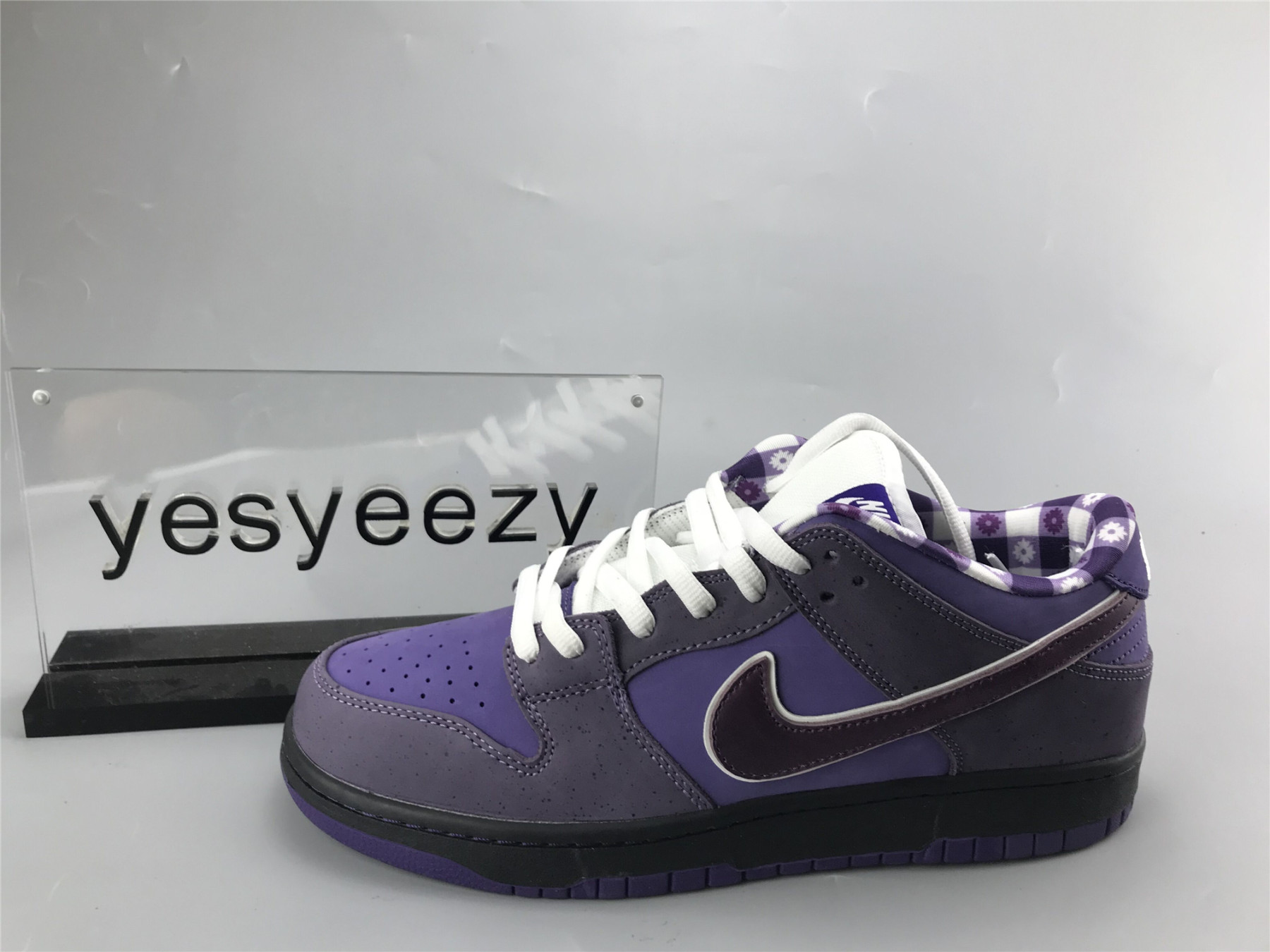 UA NIKE SB DUNK LOW PRO OG QS 