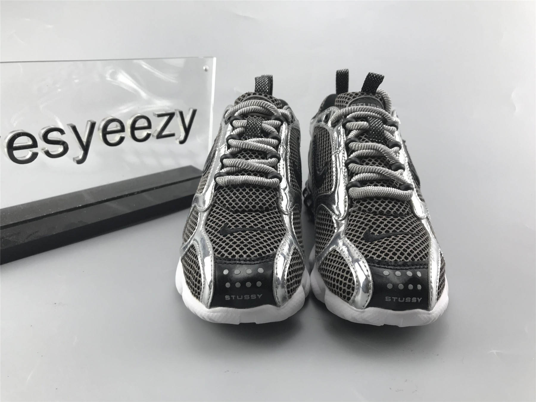 UA NIKE STUSSY X AIR ZOOM SPIRIDON CAGED 