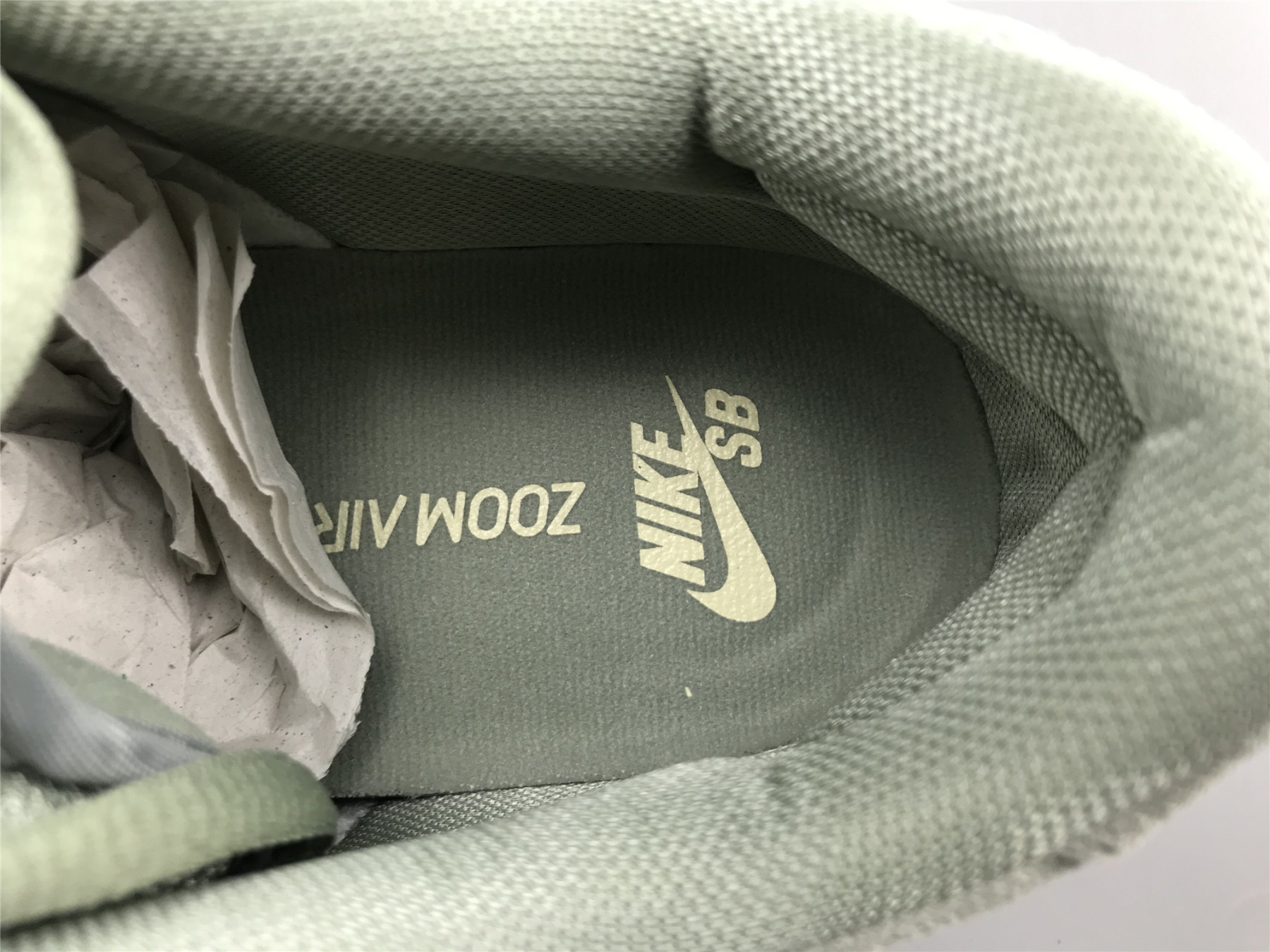 UA NIKE DUNK LOW SB 