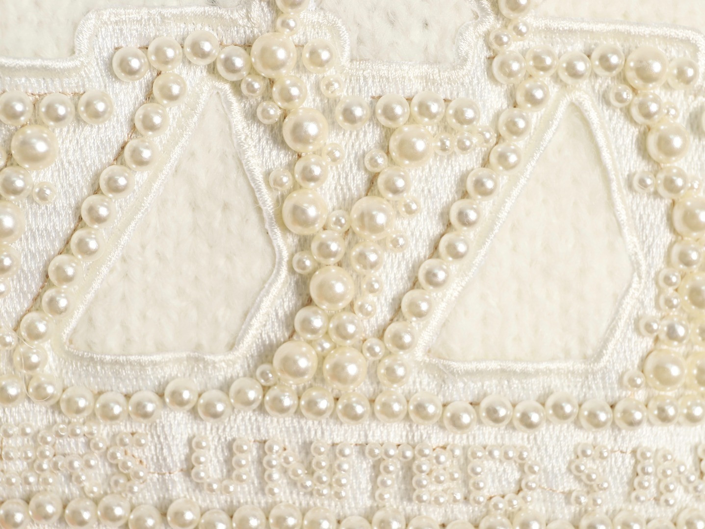 L0vis Vvtt0n LV Knitting Sweaters
