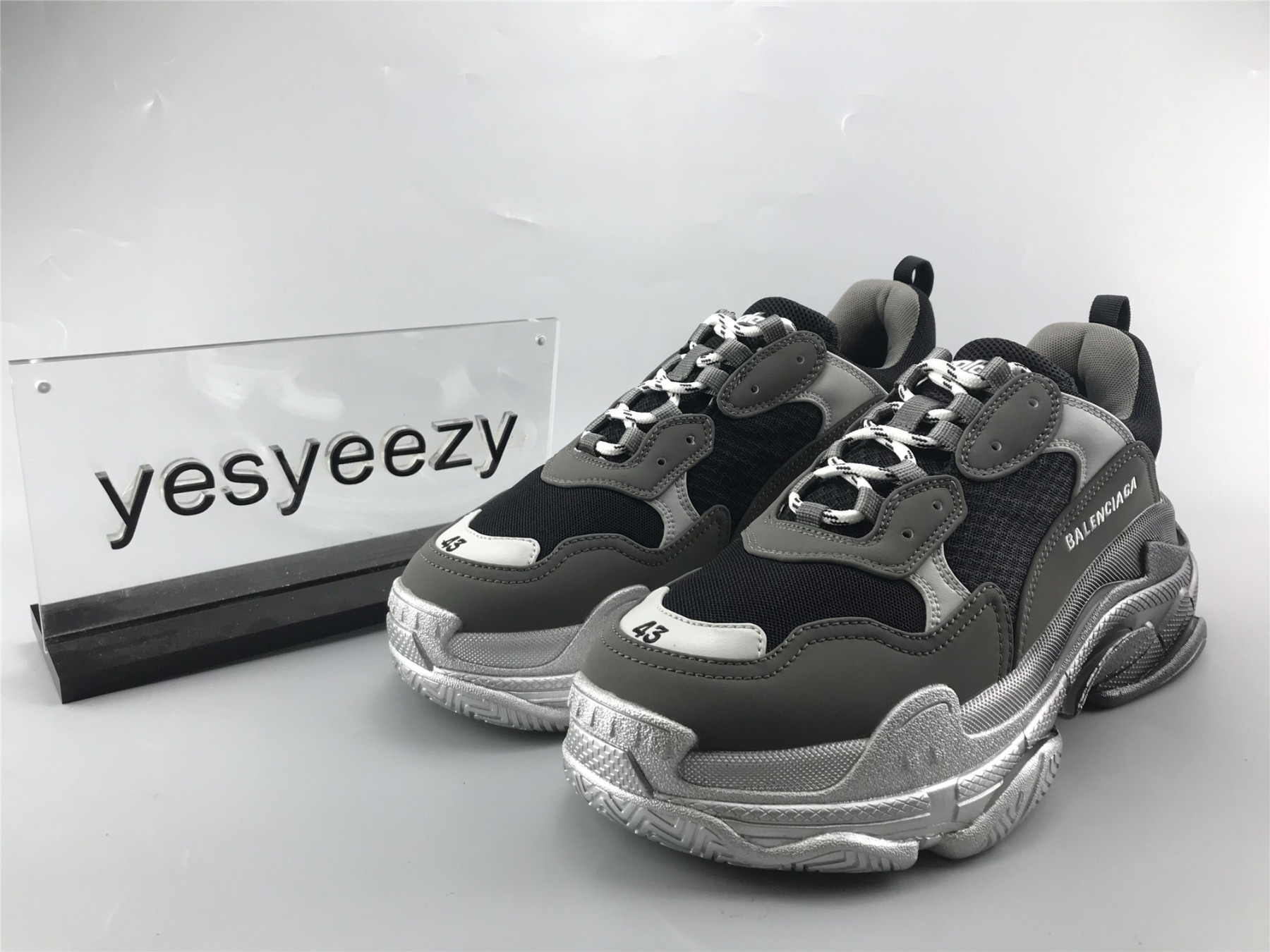 UA TRIPLE S SNEAKER BLACK GREY SILVER