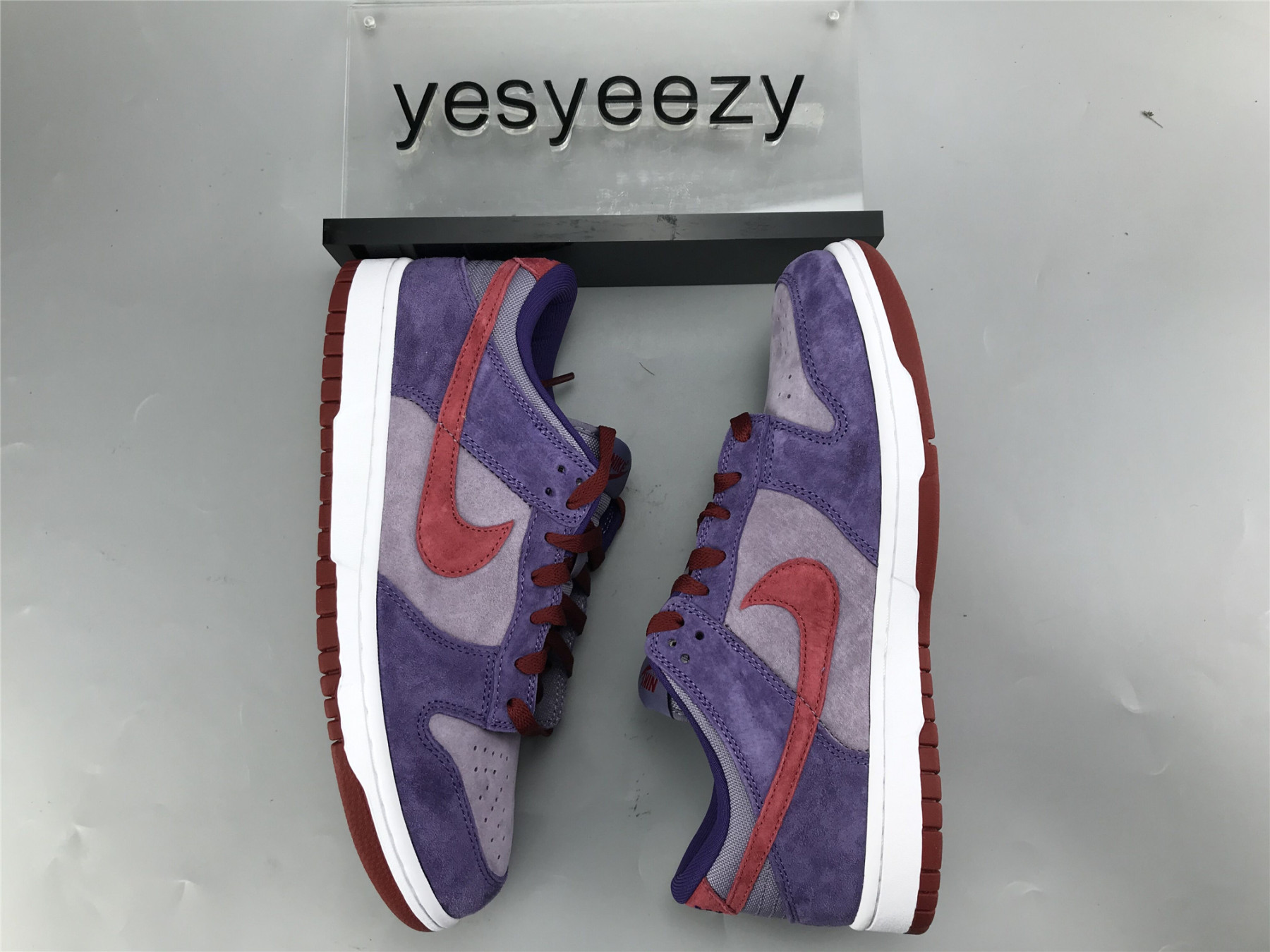 UA NIKE DUNK LOW RETRO VOL. 1 SP 
