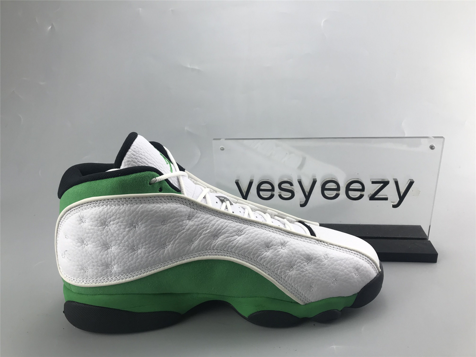 UA AIR JORDAN 13 RETRO 