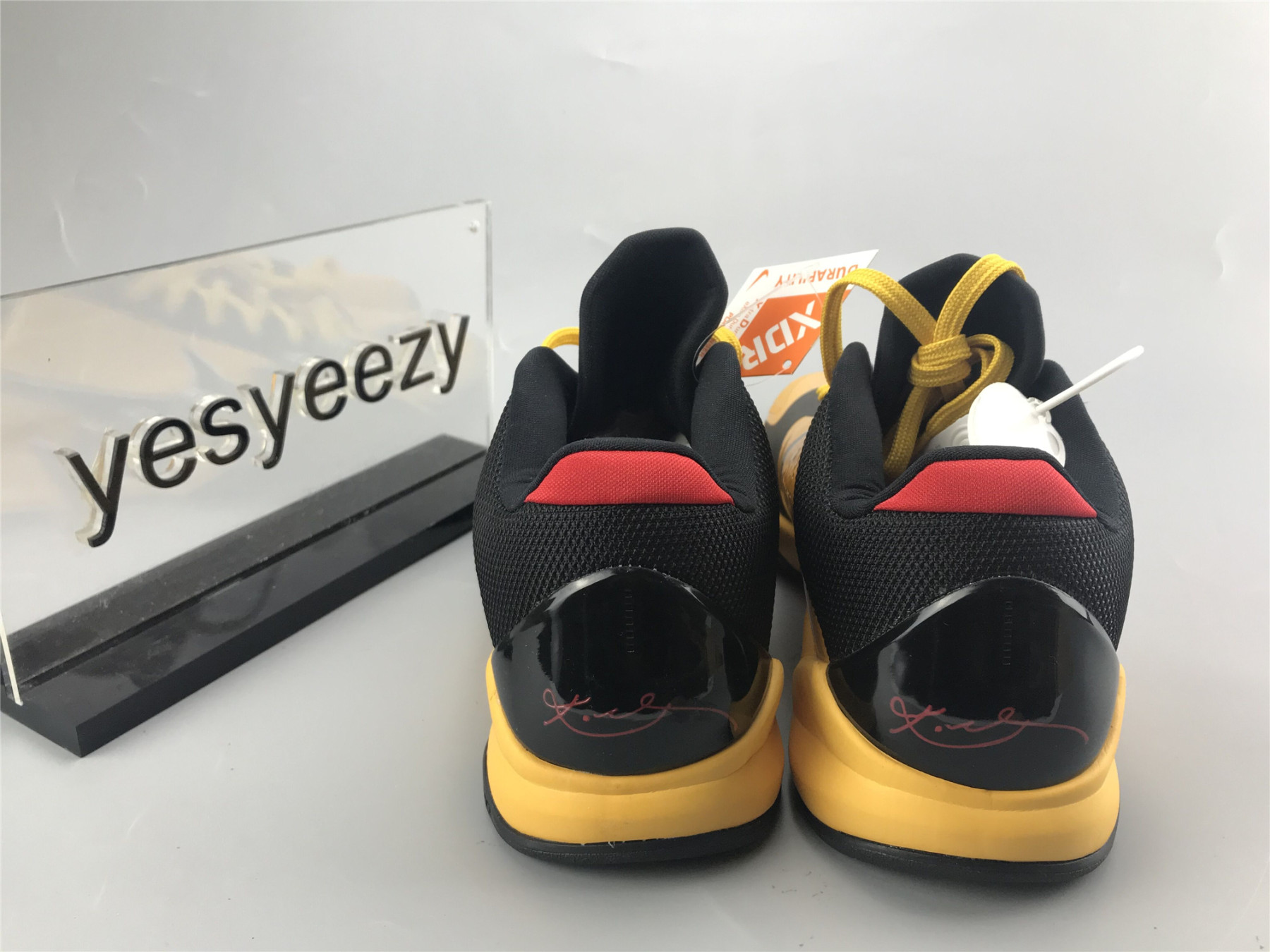 UA NIKE ZOOM KOBE 5 