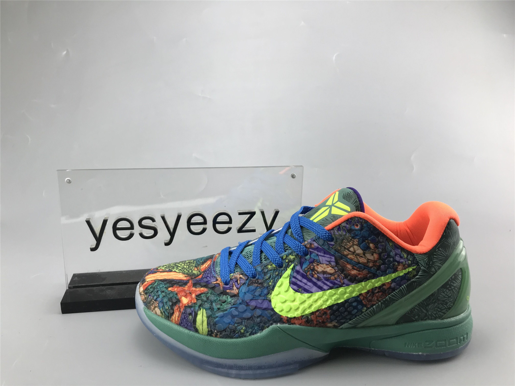 UA NIKE ZOOM KOBE 6 