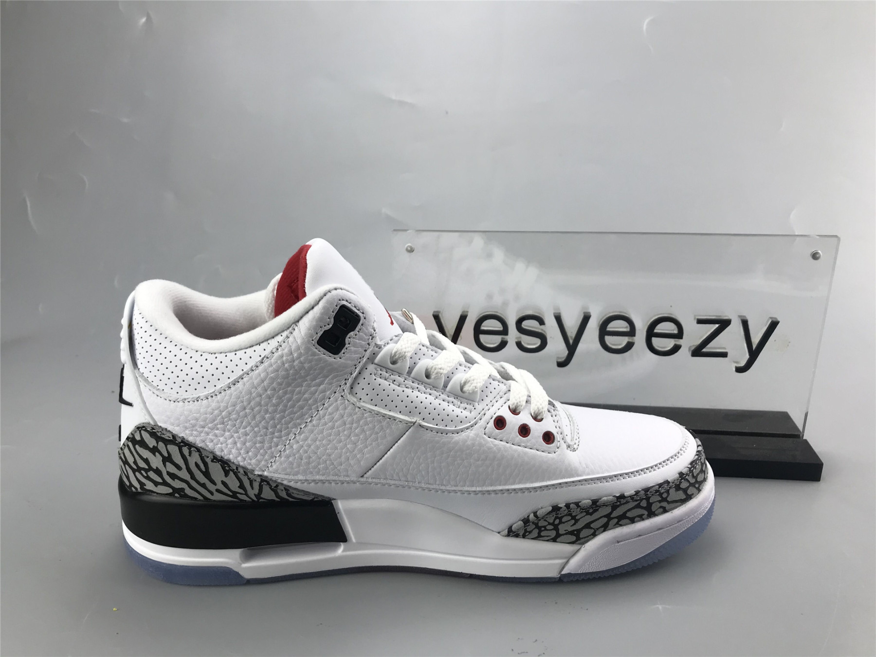 UA AIR JORDAN 3 RETRO NRG 