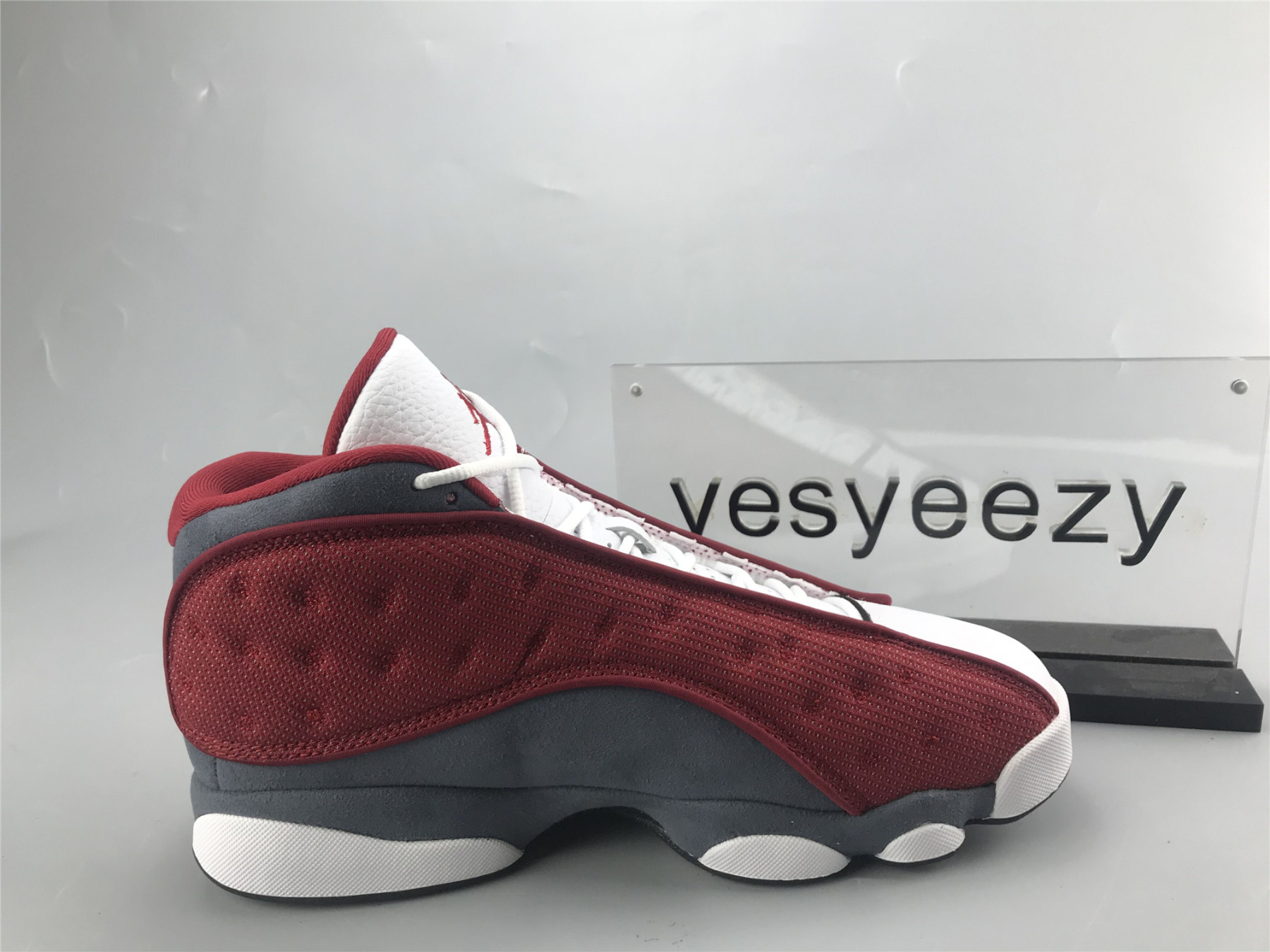 UA AIR JORDAN 13 RETRO 