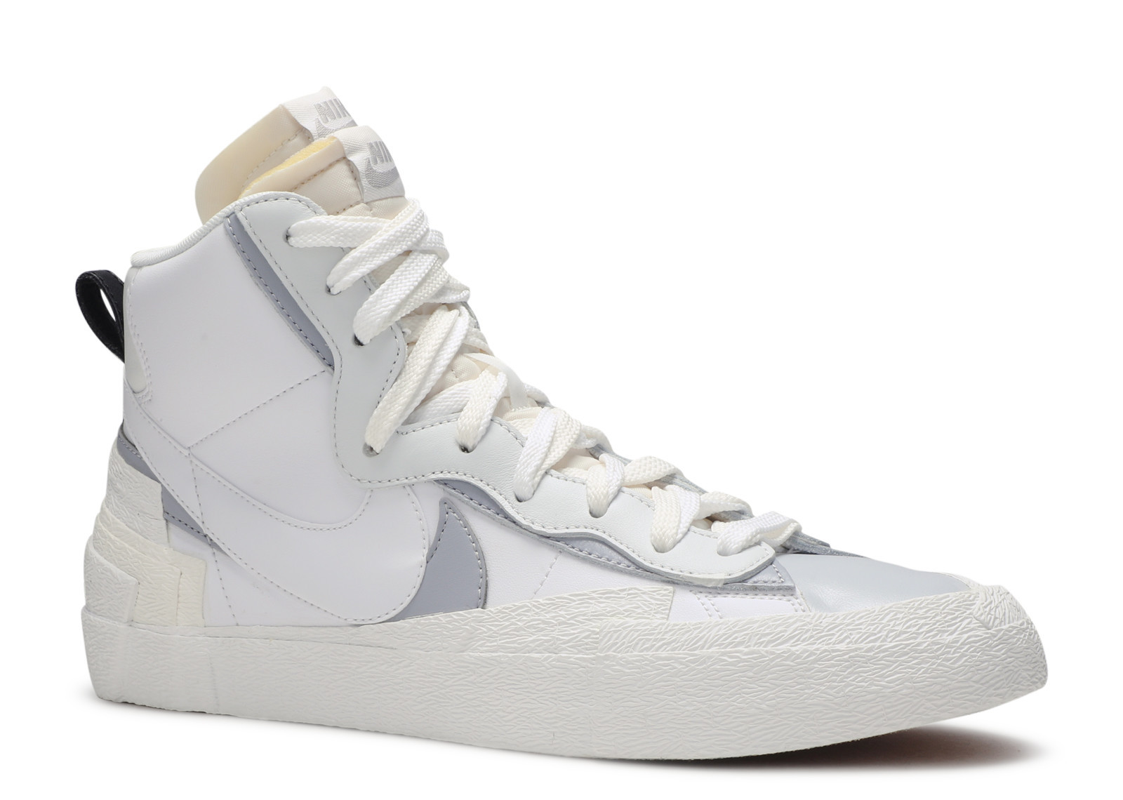 UA NIKE SACAI X BLAZER MID "WHITE GREY"