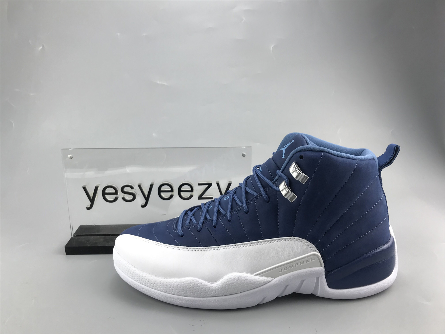 UA AIR JORDAN 12 RETRO 