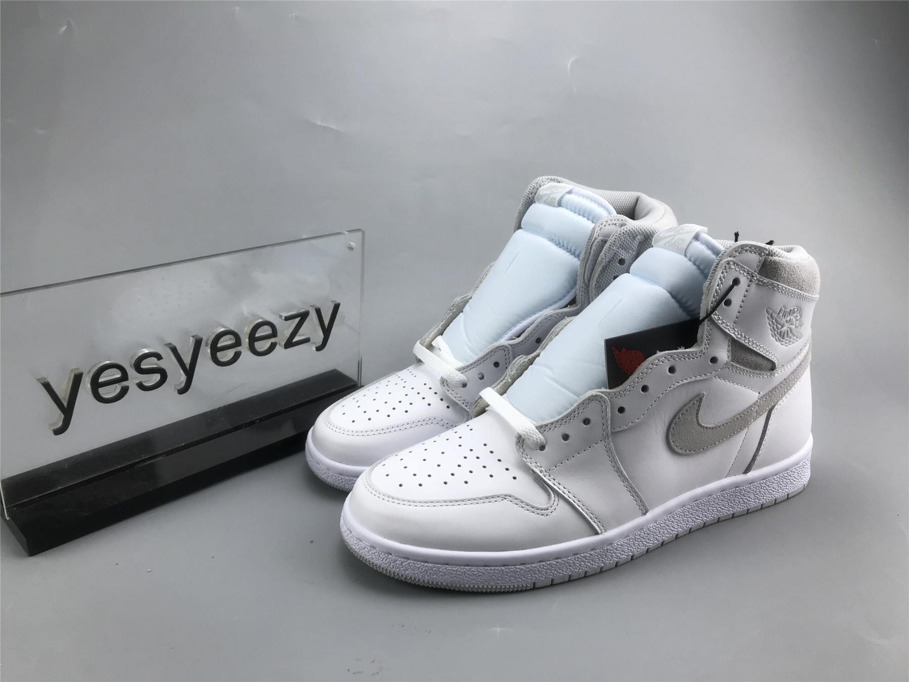 UA AIR JORDAN 1 RETRO HIGH 