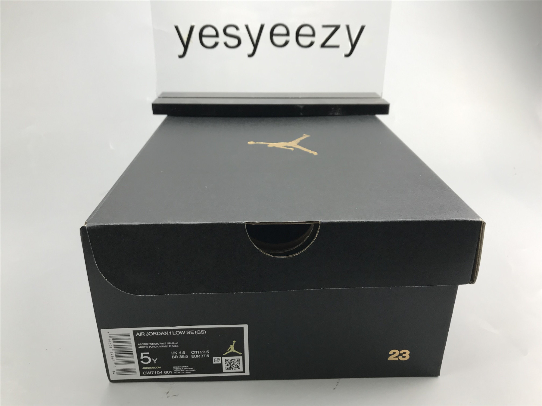 UA AIR JORDAN 1 LOW GS 
