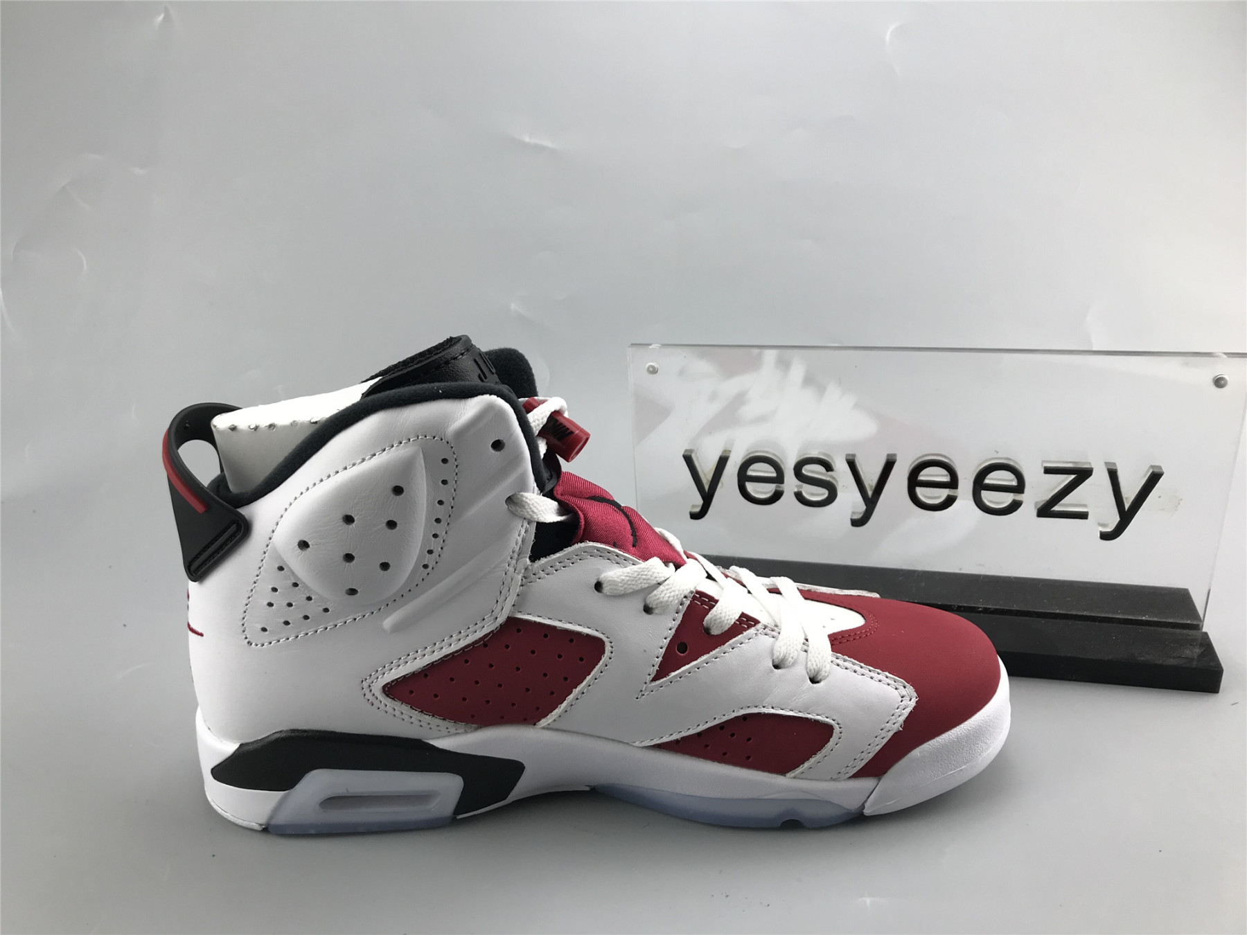 UA AIR JORDAN 6 RETRO OG 