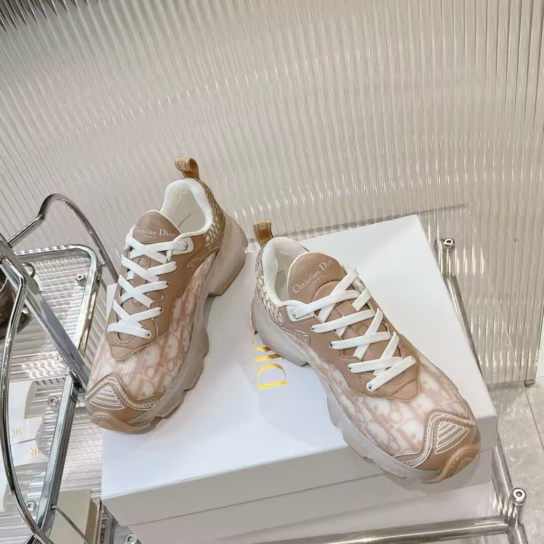 UA D10r Vibe Sneaker
