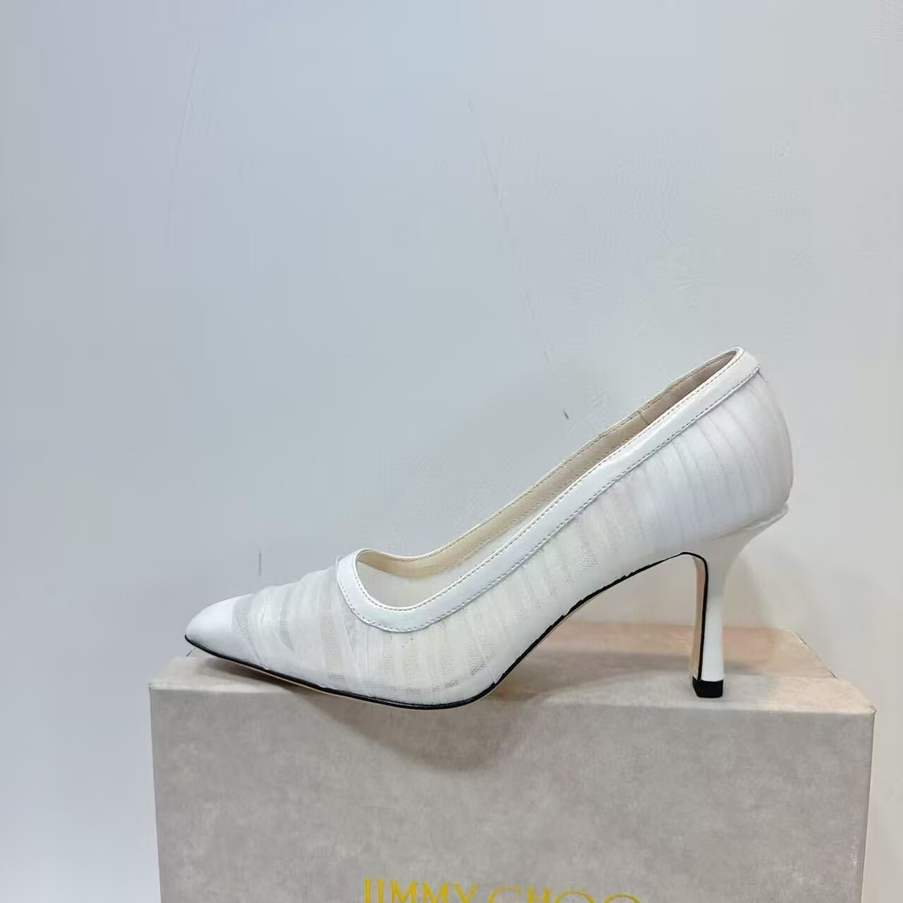 UA J1m*y Ch00 Ivory Tulle and Nappa Pumps