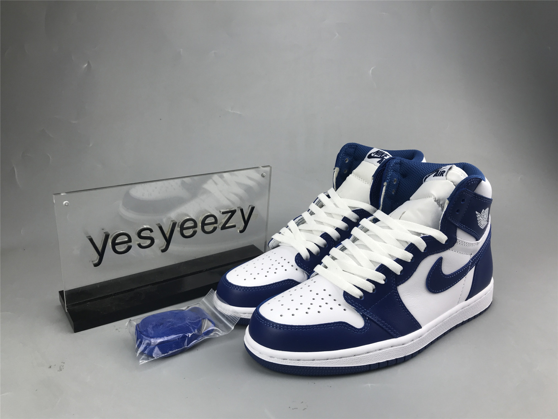 UA AIR JORDAN 1 RETRO HIGH OG 