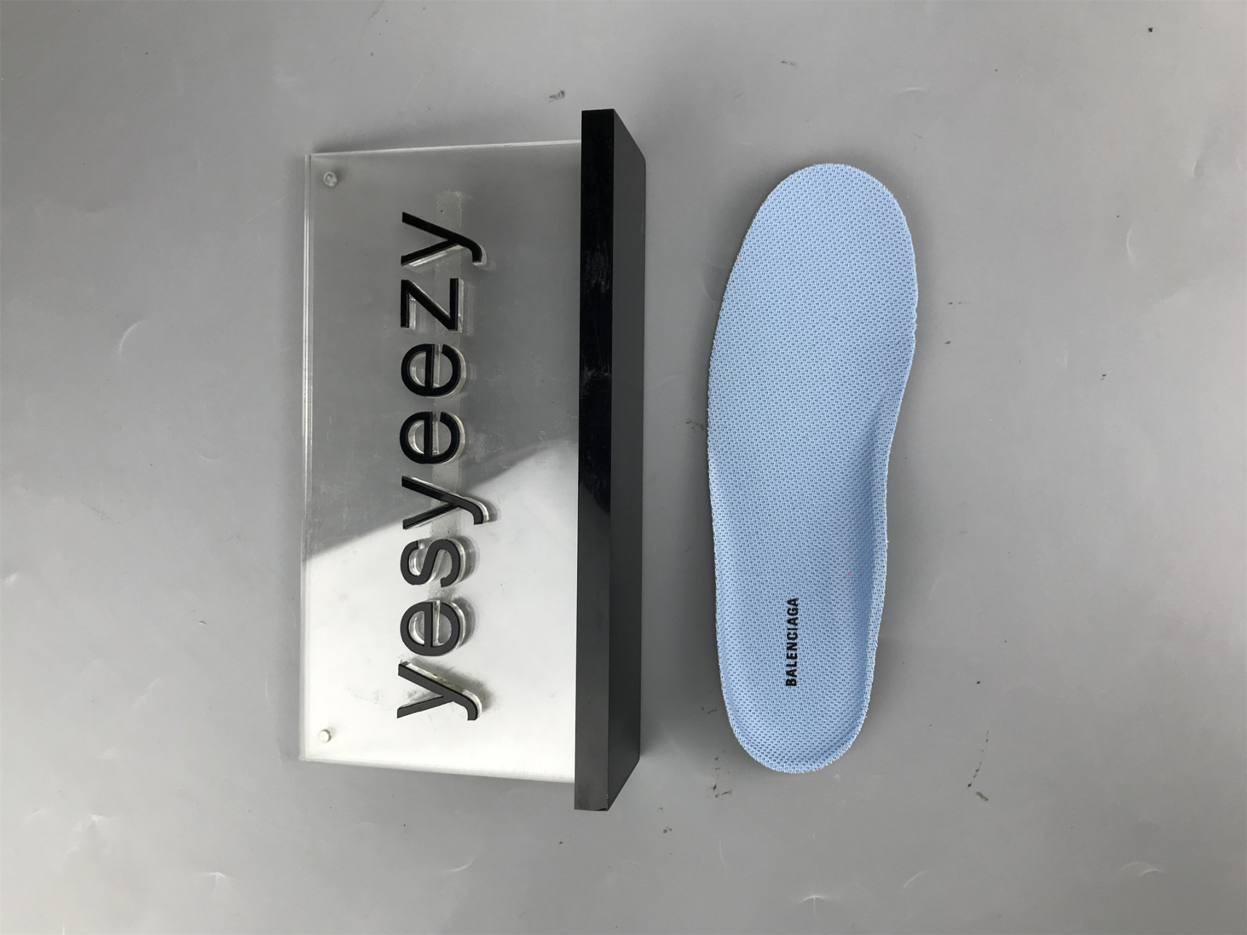 UA TRIPLE S CLEAR SOLE BLUE