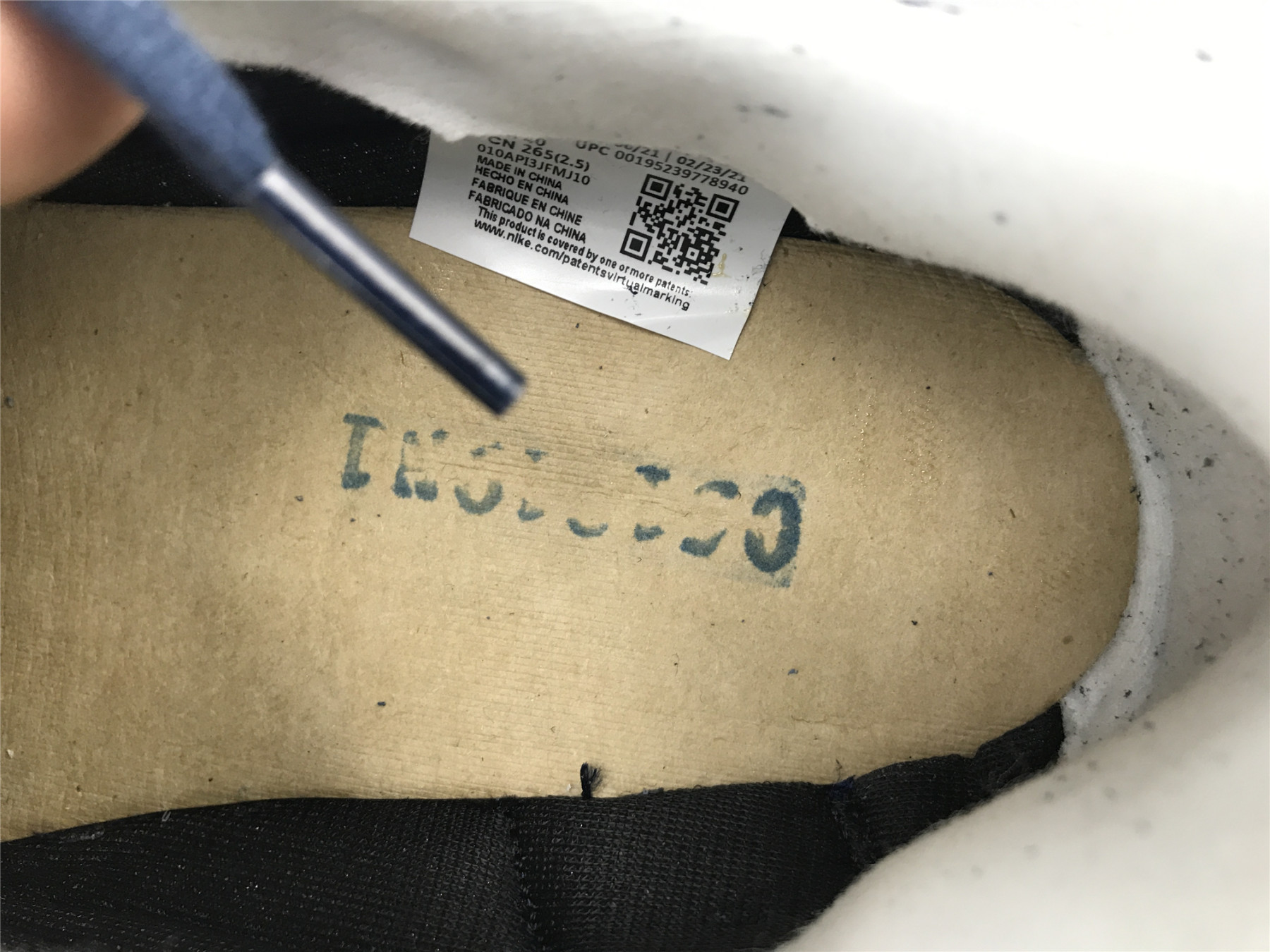 UA NIKE FRAGMENT DESIGN X SACAI X LDV WAFFLE 