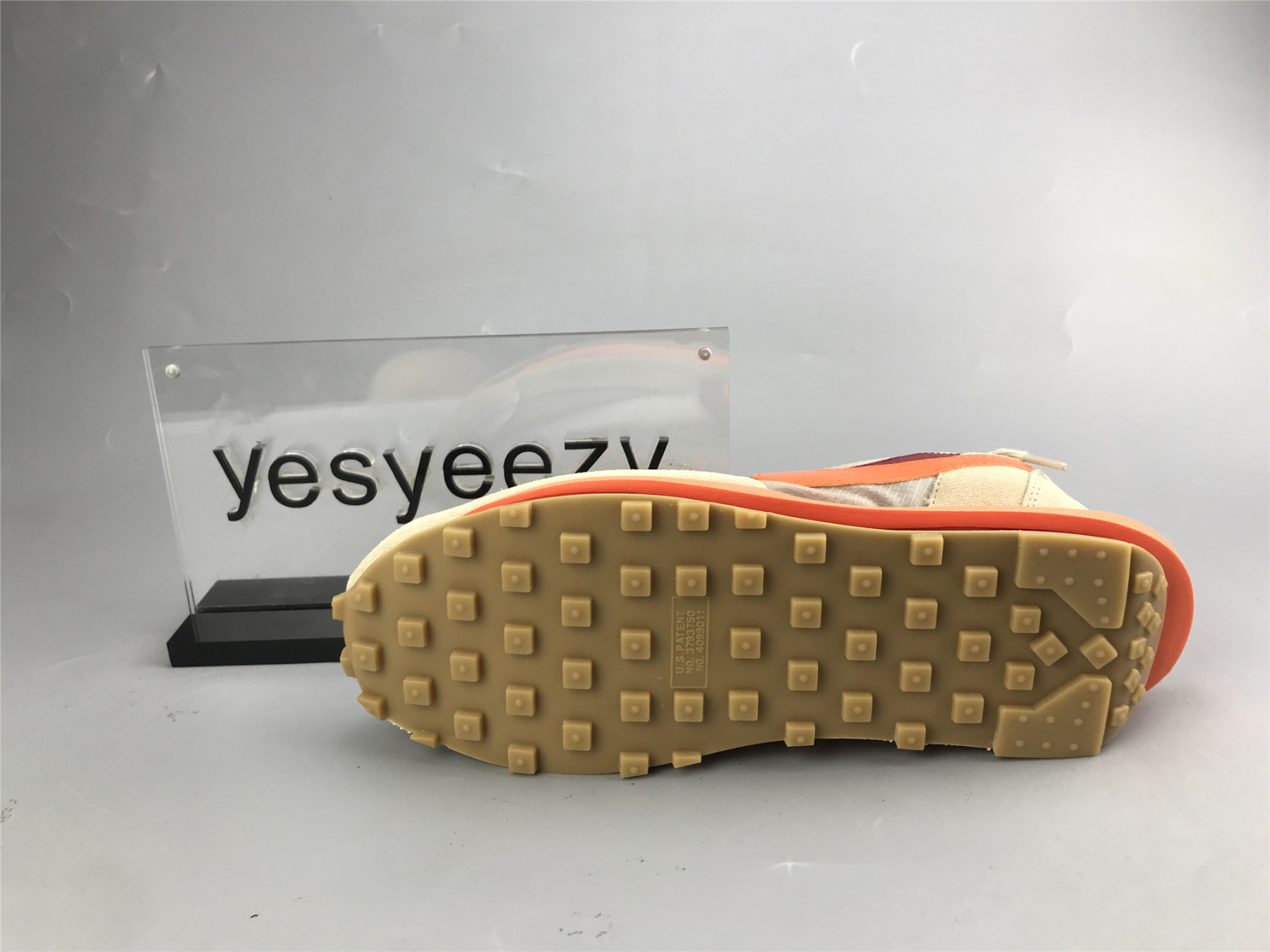 UA NIKE LDWAFFLE CLOT SACAI NET ORANGE BLAZE