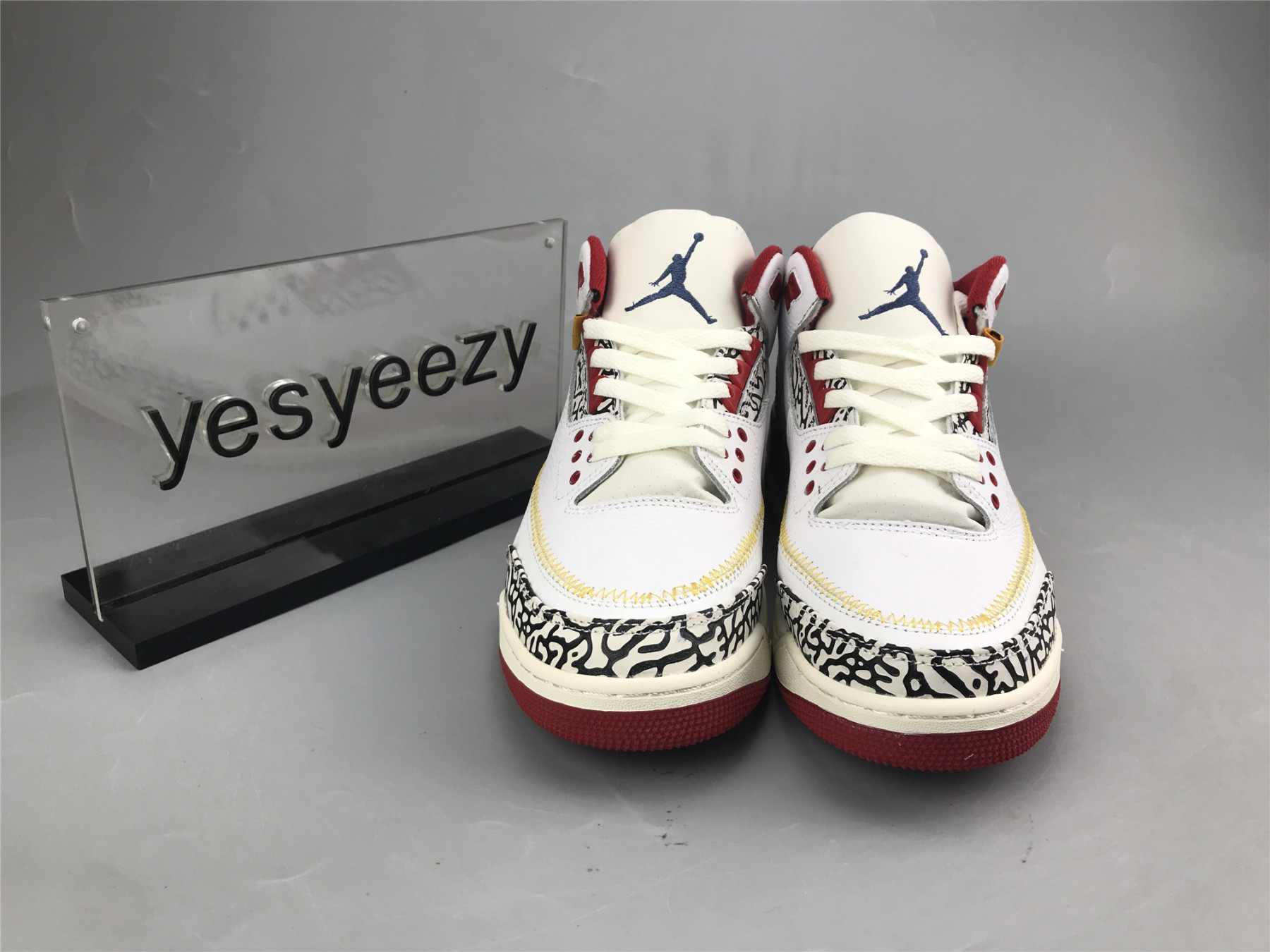 UA FRAGMENT DESIGN X AIR JORDAN 3Â