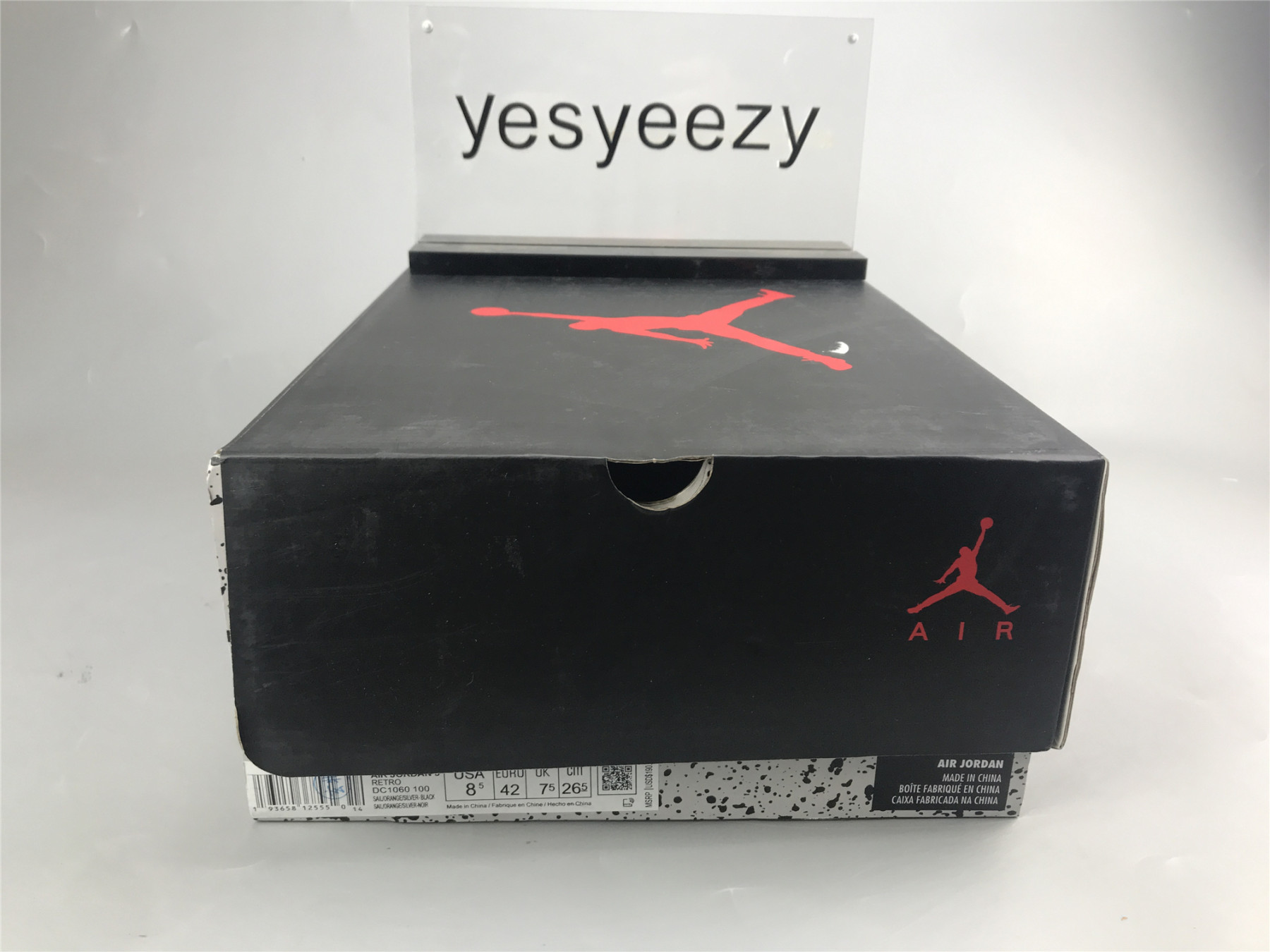 UA AIR JORDAN 5 RETRO 