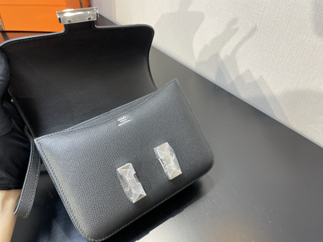 H**me5 Constance 24 Black Epsom 9.4"x5.9"x3"