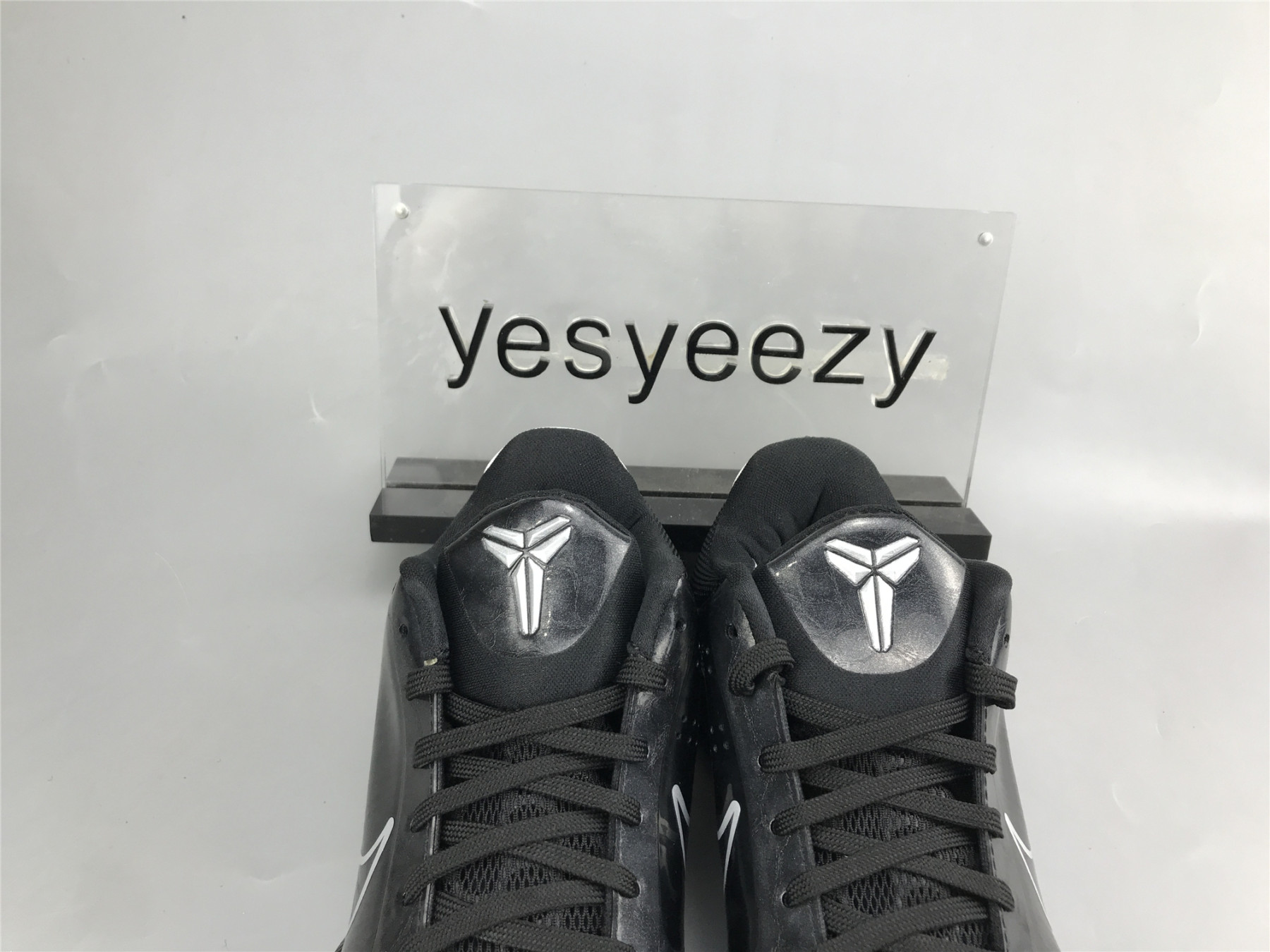 UA NIKE ZOOM KOBE 5 