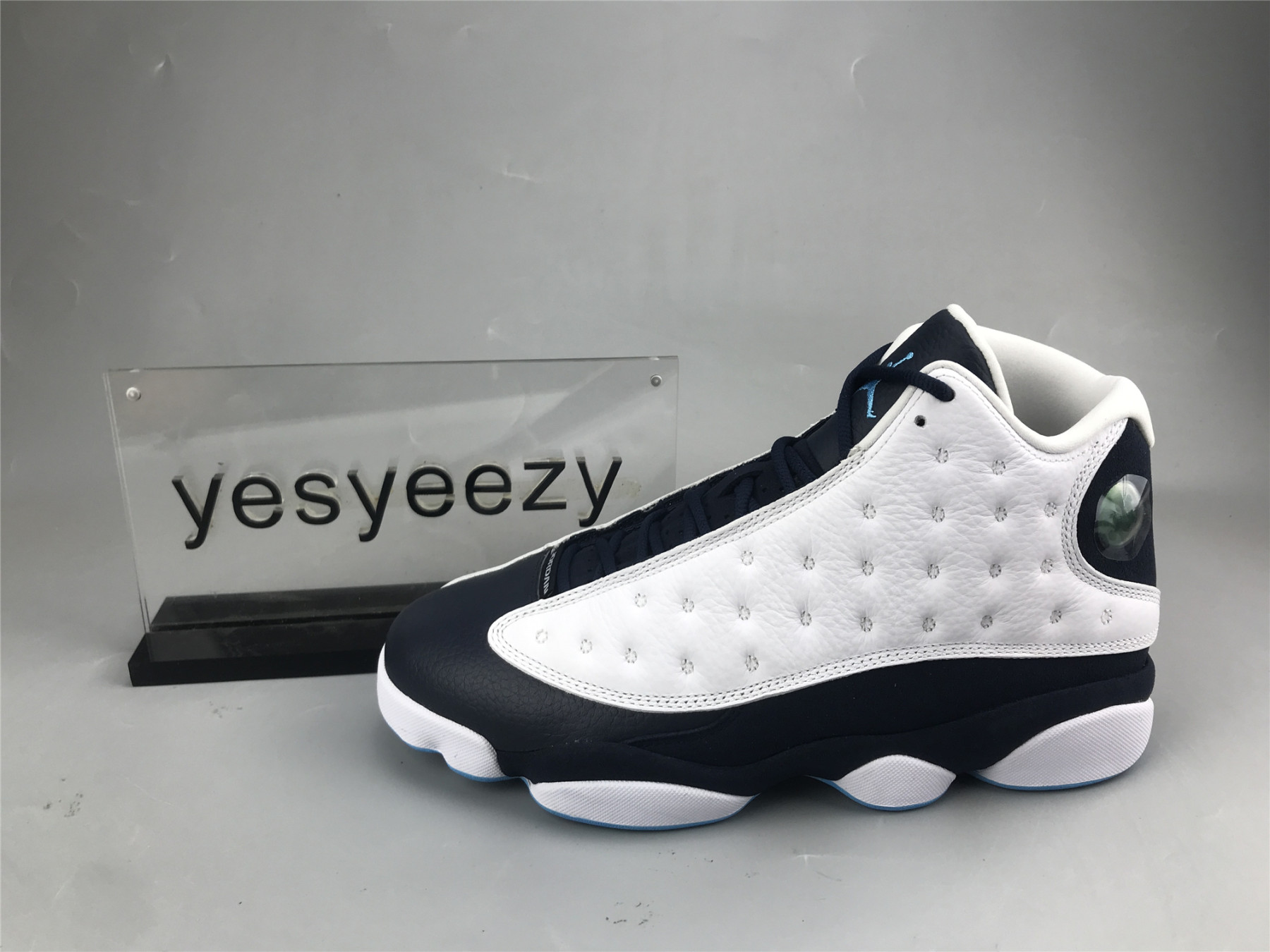 UA AIR JORDAN 13 RETRO 