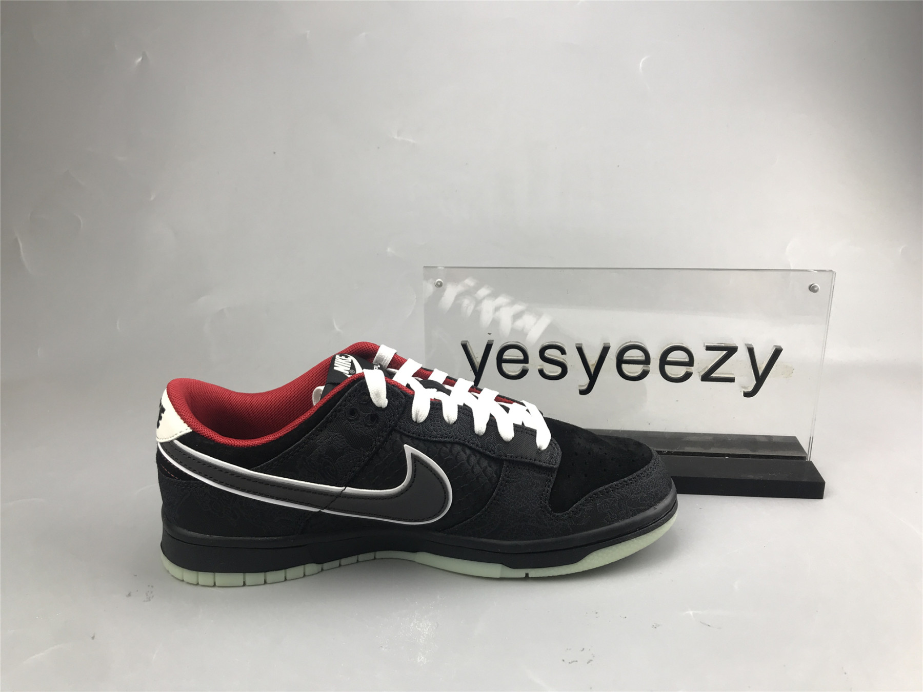 UA NIKE DUNK LOW LPL LEAGUE OF LEGENDS