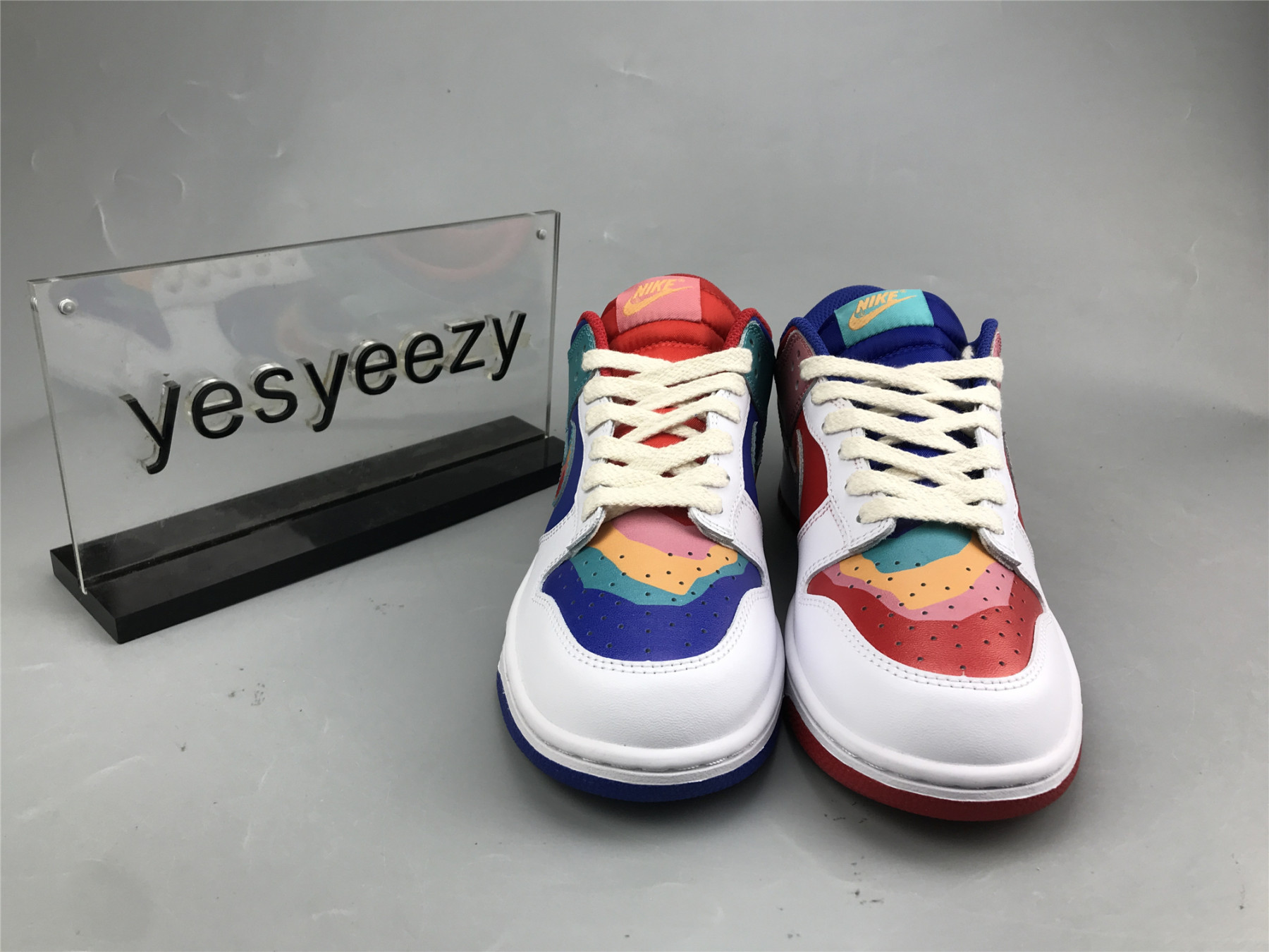 UA NIKE SB DUNK LOW RAINBOW X CACTUSPLANTFLEAMARKET