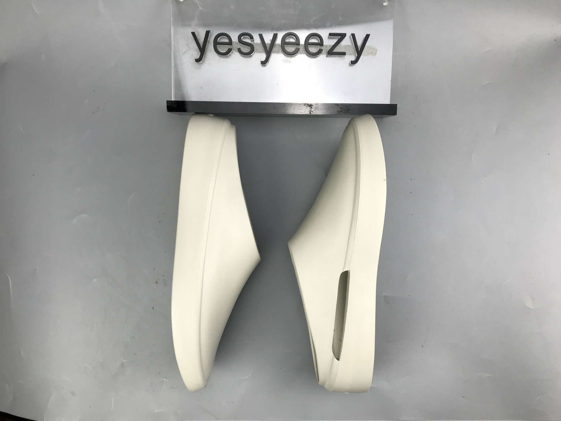 UA NIKE FEAR OF GOD CALIFORNIA BACKLESS SLIP-ON 