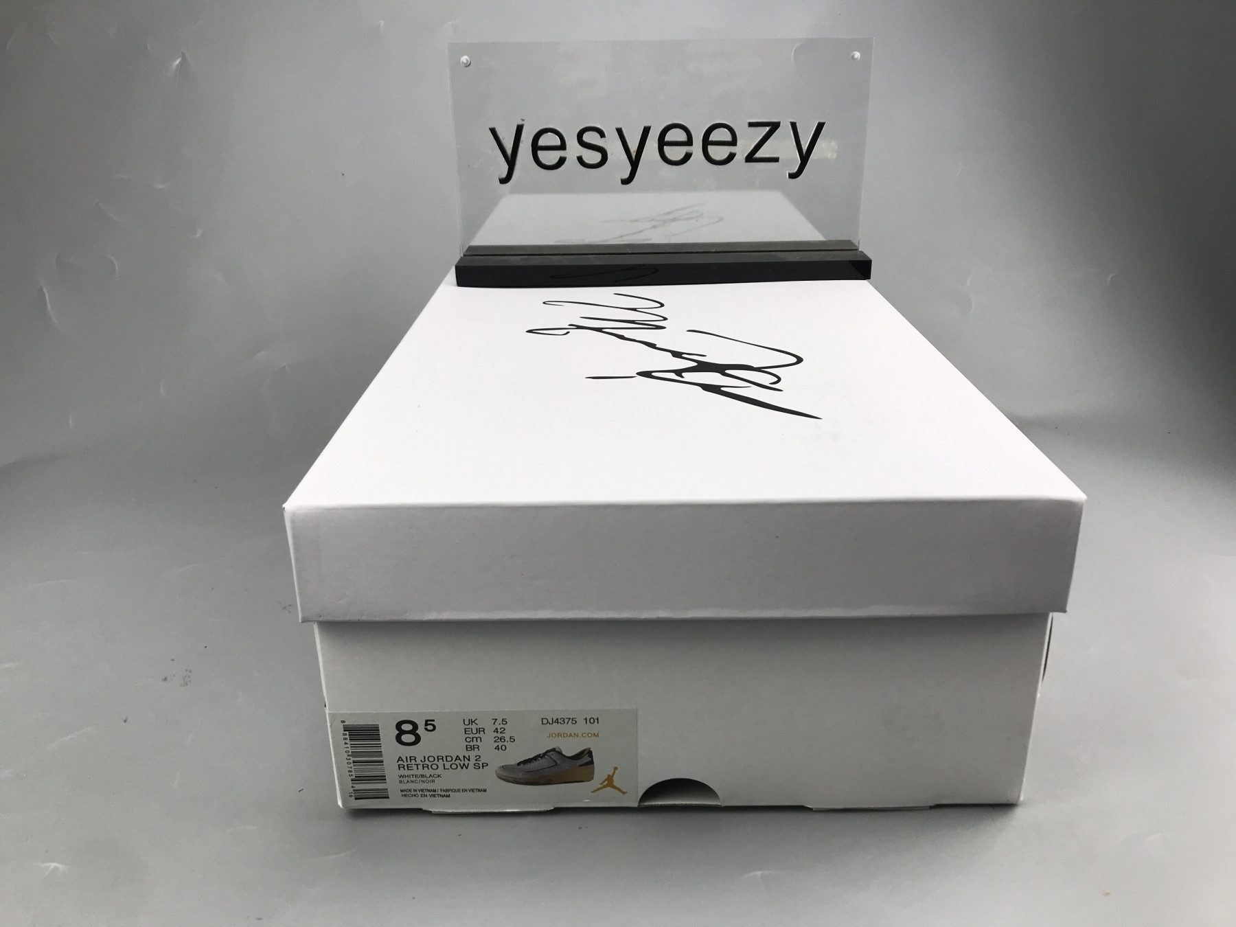 UA OFF WHITE X AIR JORDAN 2 LOW SP WHITE BLACK