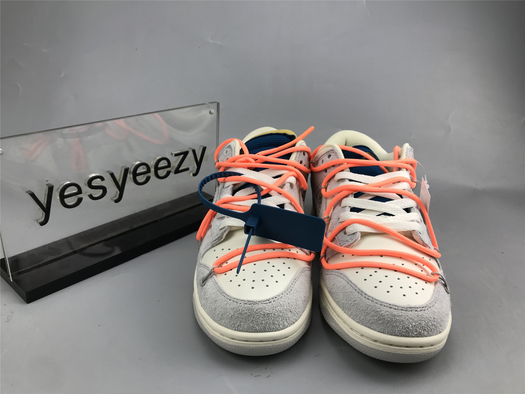 UA NIKE OFF-WHITE X DUNK LOW 