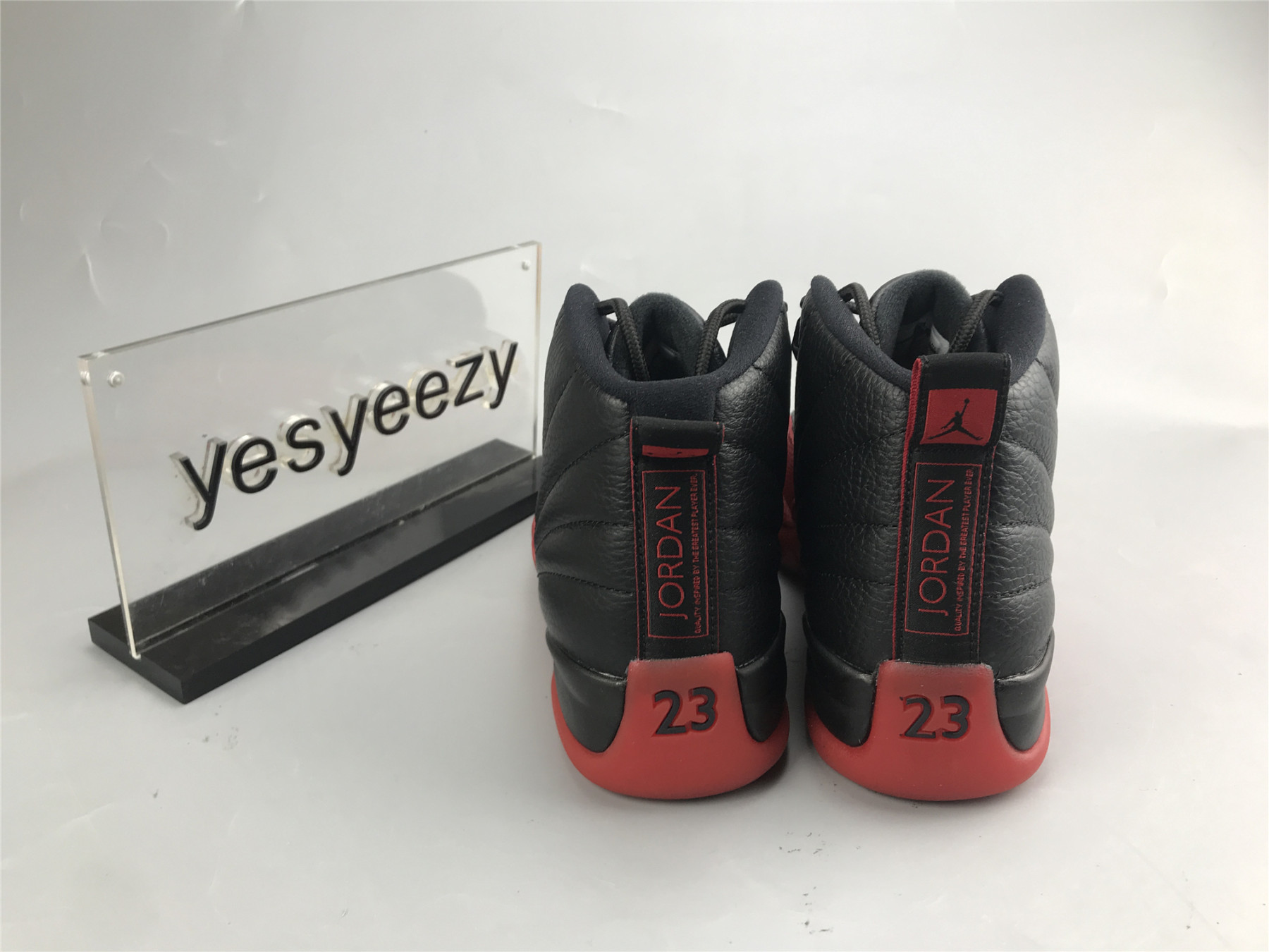 UA AIR JORDAN 12 RETRO 