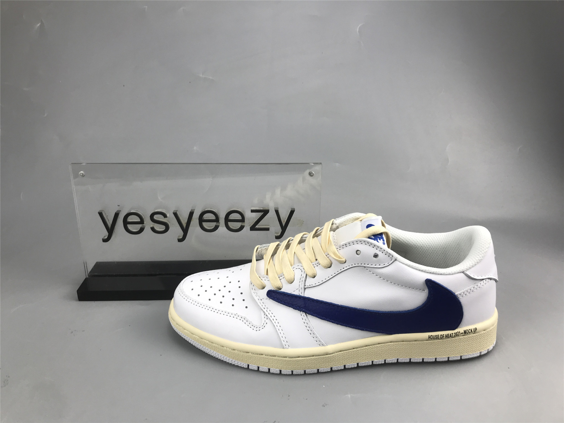 UA AIR JORDAN 1 LOW AJ1 TS